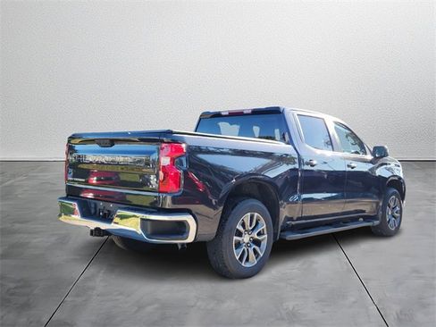 Used 2022 Chevrolet Silverado 1500 LT w/ Protection Package image 4