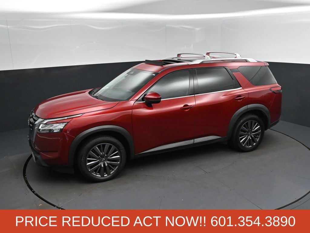 Used 2023 Nissan Pathfinder SL w/ SL Premium Package FWD image 32