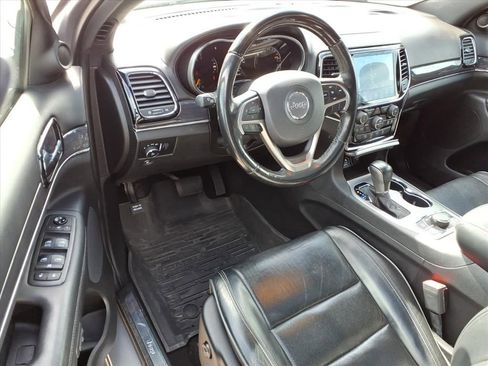 Used 2020 Jeep Grand Cherokee Overland image 15