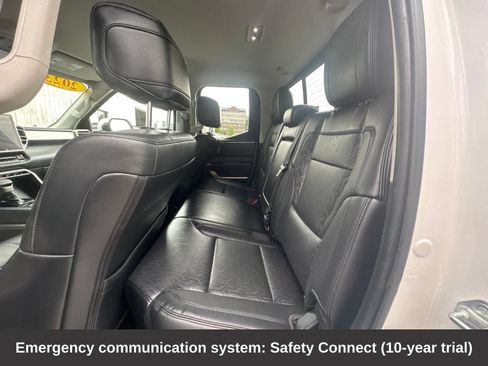 Used 2023 Toyota Tundra Limited AWD/4WD image 22