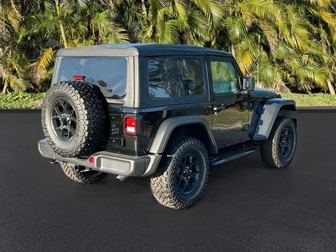 Used 2025 Jeep Wrangler Sport image 5