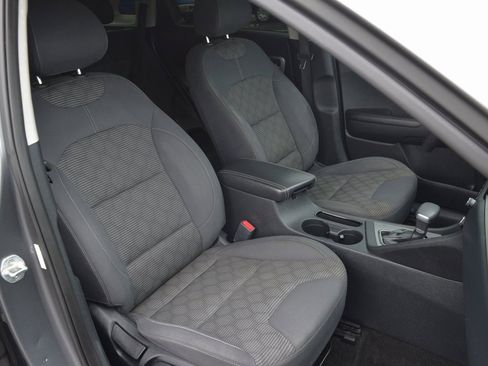 Used 2017 Kia Niro LX image 33