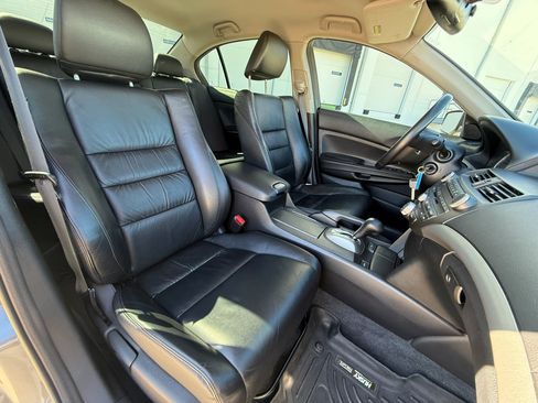 Used 2011 Honda Accord SE image 20