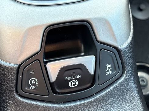 Used 2021 Jeep Compass Latitude AWD/4WD image 18