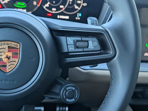 New 2026 Porsche Cayenne S AWD/4WD image 22