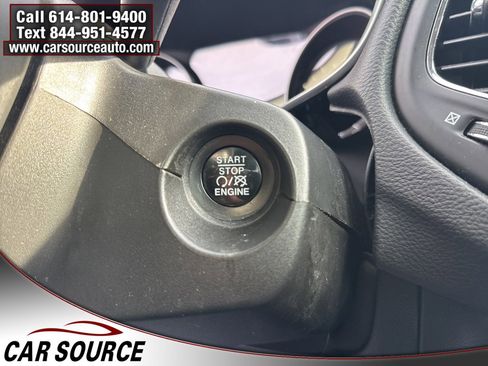 Used 2018 Jeep Compass Latitude w/ Popular Equipment Group image 11