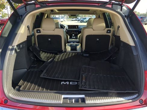 Used 2024 Acura MDX SH-AWD w/ Advance Package image 30