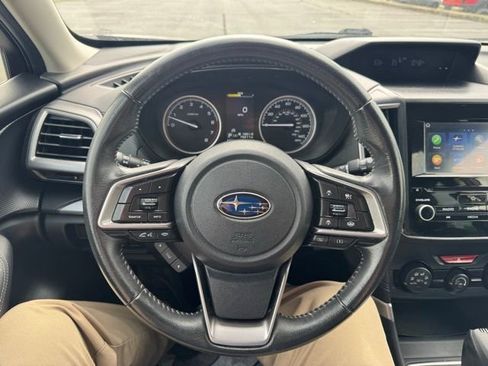 Used 2023 Subaru Forester Premium AWD/4WD image 17