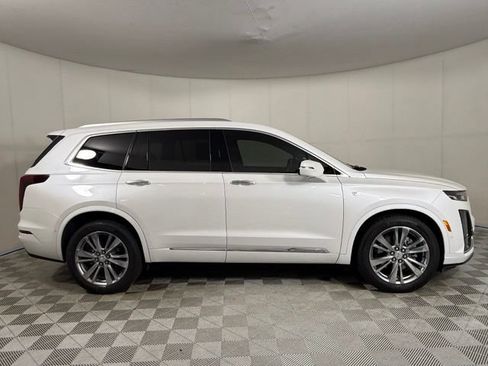 Used 2023 Cadillac XT6 Premium Luxury w/ Technology Package FWD image 13