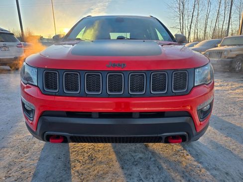 Used 2019 Jeep Compass Trailhawk AWD/4WD image 3