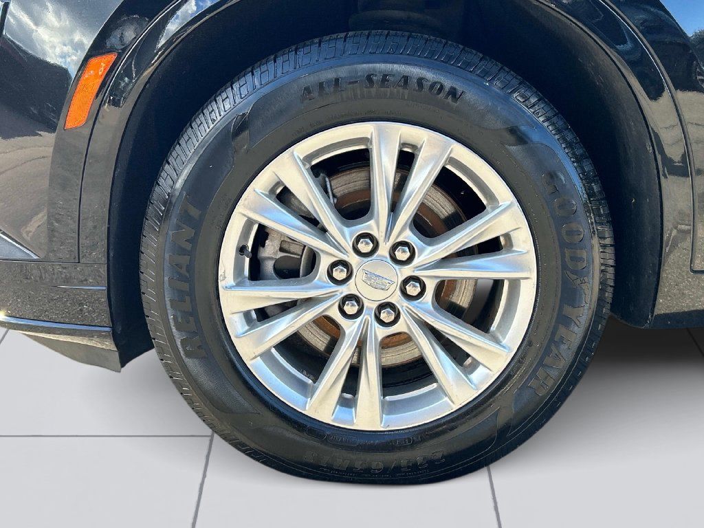 Used 2023 Cadillac XT6 Luxury AWD/4WD image 9