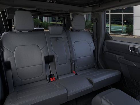Used 2026 Ford Bronco Outer Banks AWD/4WD image 11