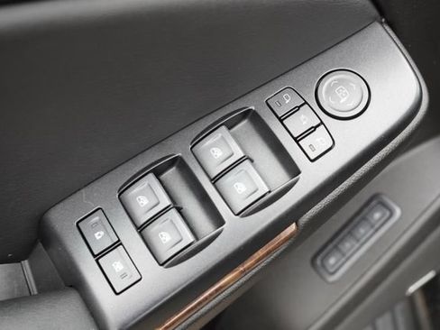 Used 2019 Chevrolet Tahoe LT AWD/4WD image 28