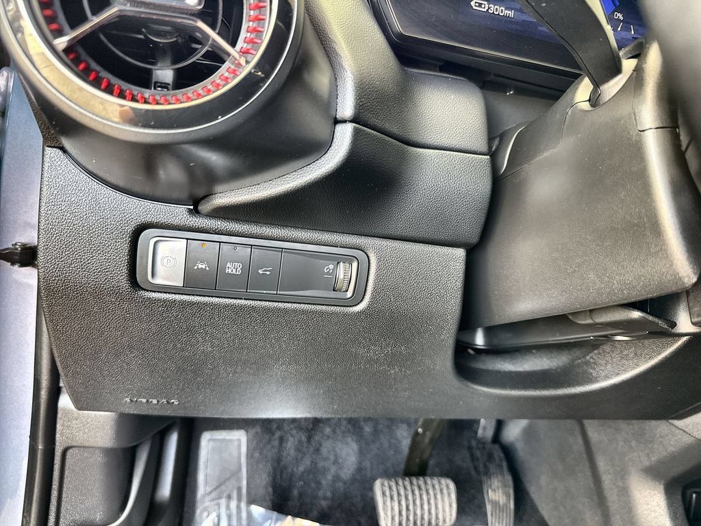Used 2024 Chevrolet Equinox EV RS FWD image 17