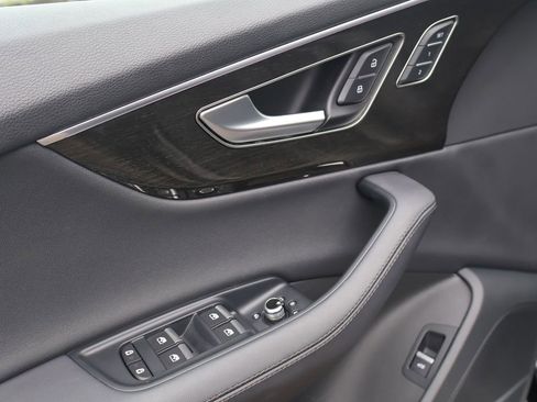 Used 2024 Audi Q7 2.0T Premium Plus image 20