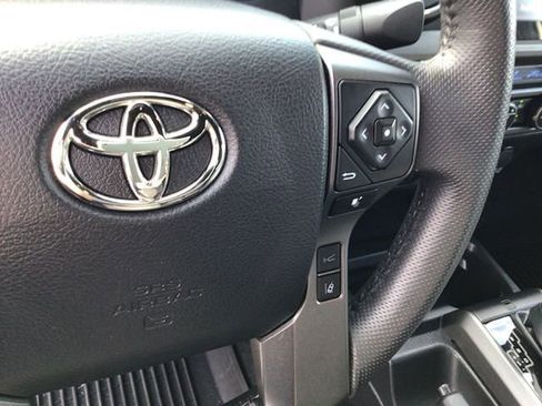 Used 2023 Toyota Tacoma TRD Sport image 31