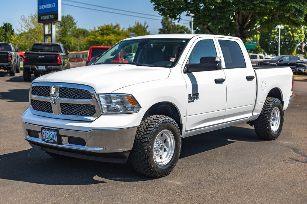 Used 2023 RAM 1500 Classic SLT w/ Trailer & Traction Group AWD/4WD image 4