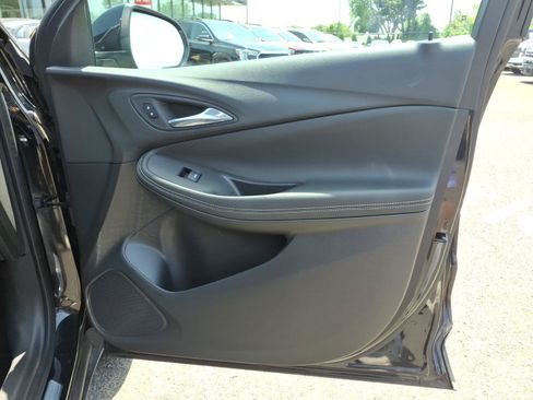 Used 2023 Buick Encore GX Preferred w/ Cold Weather Comfort Package FWD image 29
