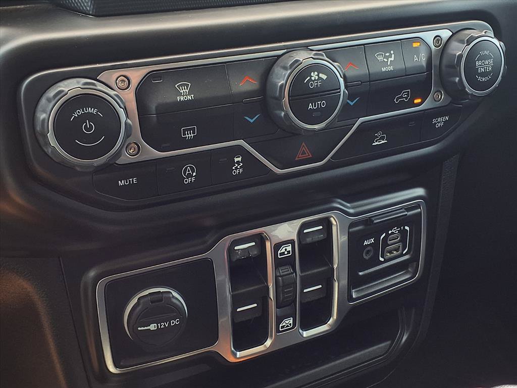 Used 2022 Jeep Gladiator Sport AWD/4WD image 16