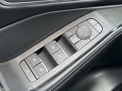 Certified 2023 Nissan Rogue Platinum w/ Platinum Premium Package image 29