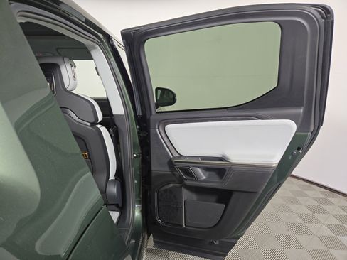 Used 2023 Rivian R1T Adventure image 19