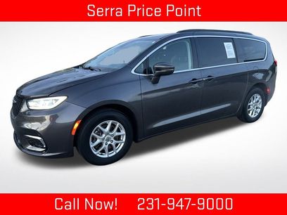 Used 2022 Chrysler Pacifica Touring-L