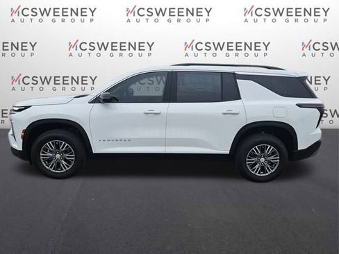 New 2026 Chevrolet Traverse LT image 2