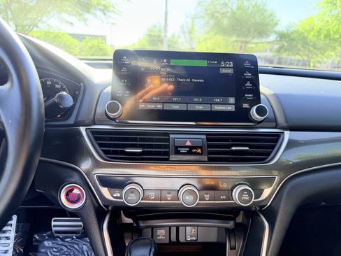 Used 2019 Honda Accord Sport image 13