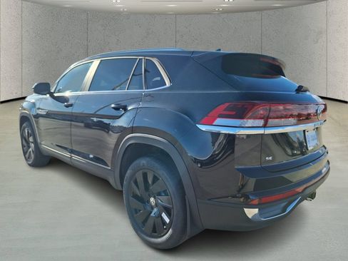 New 2026 Volkswagen Atlas Cross Sport SE FWD image 3