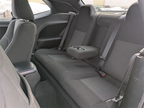 Used 2022 Dodge Challenger SXT w/ Driver Convenience Group image 21