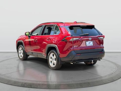 Used 2020 Toyota RAV4 XLE w/ Convenience Package AWD/4WD image 4