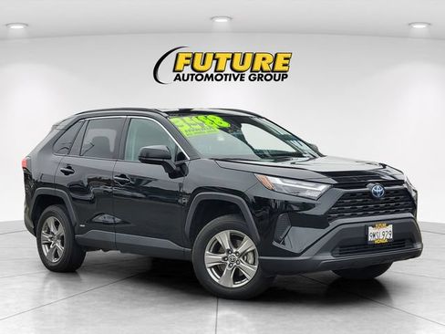Used 2024 Toyota RAV4 LE AWD/4WD image 1