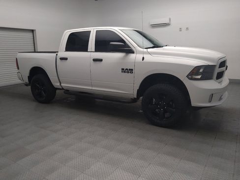 Used 2018 RAM 1500 Express w/ Express Value Package RWD image 11
