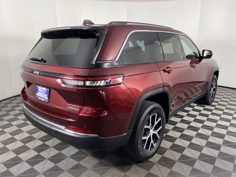 Used 2023 Jeep Grand Cherokee Limited image 9