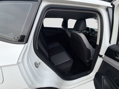 Certified 2022 Volkswagen Taos S FWD image 27