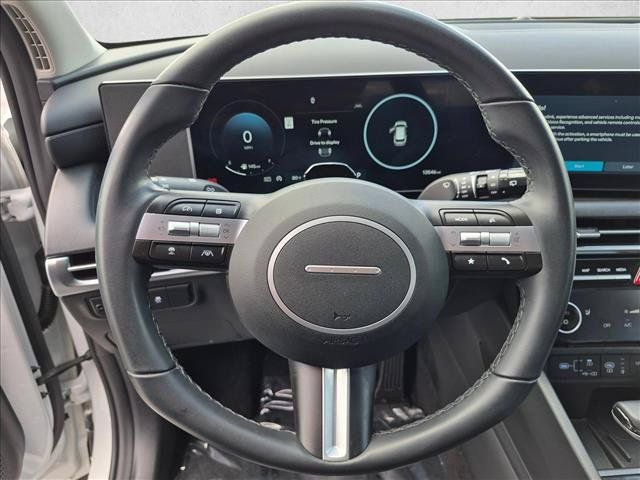 Used 2025 Hyundai Tucson SEL FWD image 24