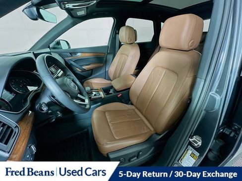 Used 2023 Audi Q5 2.0T Premium w/ Convenience Package AWD/4WD image 21