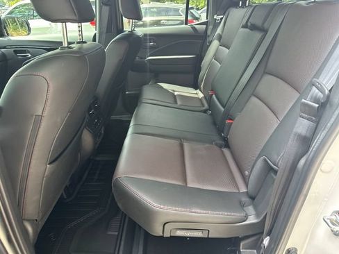Used 2025 Honda Ridgeline Black Edition image 22