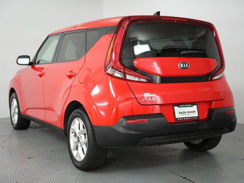 Used 2021 Kia Soul S image 7