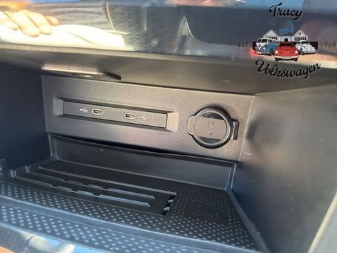 New 2025 Volkswagen Taos SE image 13