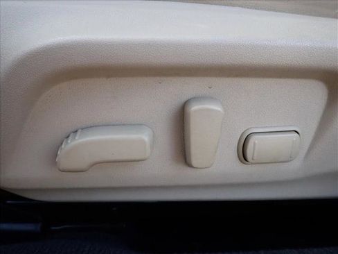 Used 2019 Subaru Outback 2.5i Limited image 14