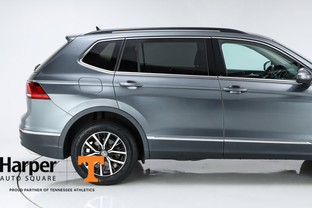 Used 2021 Volkswagen Tiguan SE FWD image 11