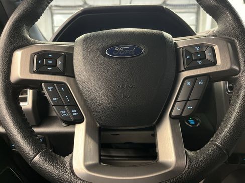 Used 2015 Ford F150 Platinum w/ Equipment Group 701A Luxury image 19