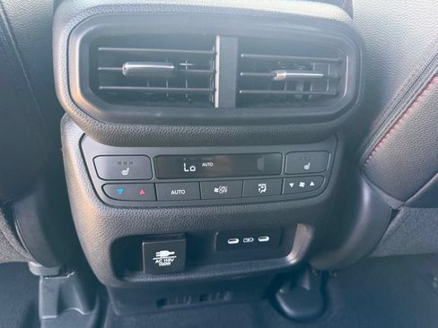 Used 2024 Honda Passport Black Edition image 16