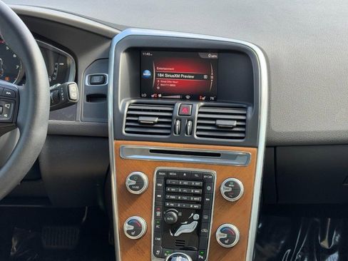 Used 2017 Volvo XC60 T5 Inscription w/ Preferred Option Package image 14