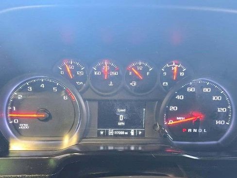 Used 2020 GMC Sierra 1500 4x4 Crew Cab w/ Sierra Value Package image 4