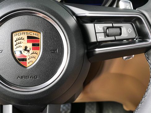 New 2026 Porsche Macan AWD/4WD image 12