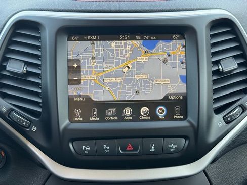 Used 2014 Jeep Cherokee Trailhawk w/ Technology Group image 13