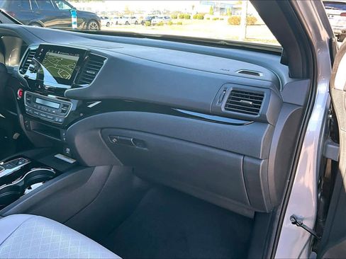 Used 2023 Honda Passport Elite image 35