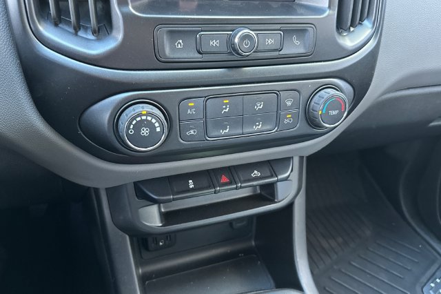 Used 2021 Chevrolet Colorado W/T w/ WT Convenience Package RWD image 18